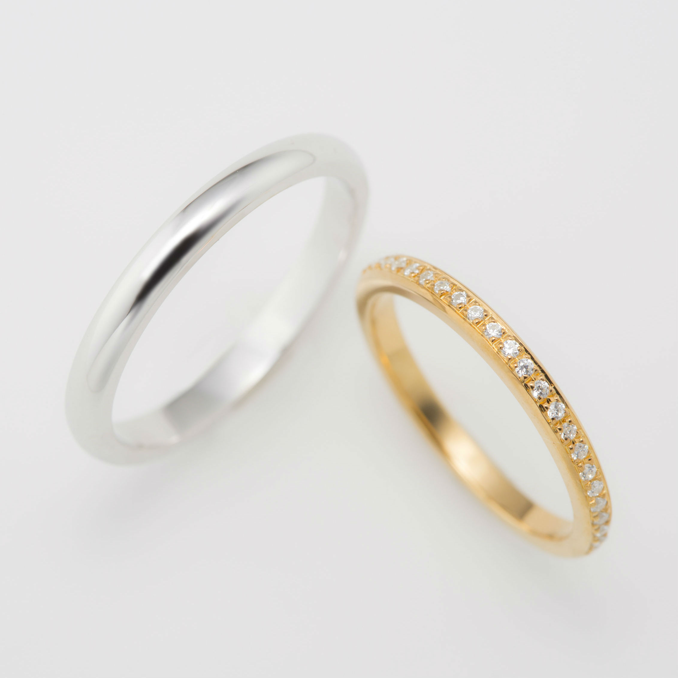 オーダーメイドでつくるデザイン違いの結婚指輪