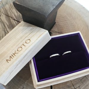 鶴 mikoto ミコトの納品ケース