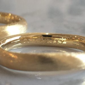 結婚指輪 刻印