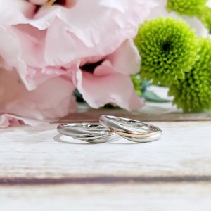 結婚指輪 光沢