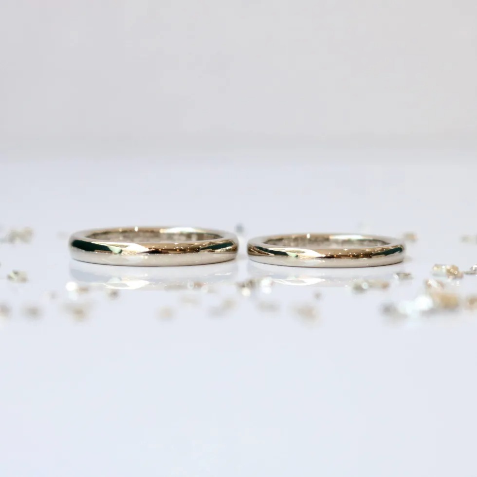 結婚指輪らしさを大切にしたホワイトゴールドのリング